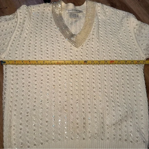 Eleanor P Brenner Vintage Gold Trim White Sweater Size Small - Picture 9 of 10